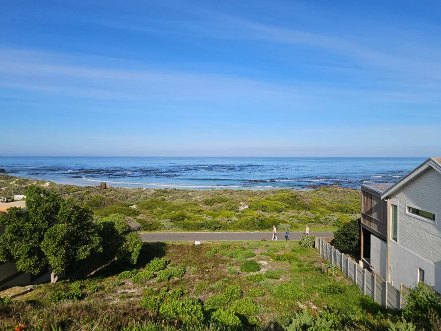 0 Bedroom Property for Sale in Pearly Beach Western Cape